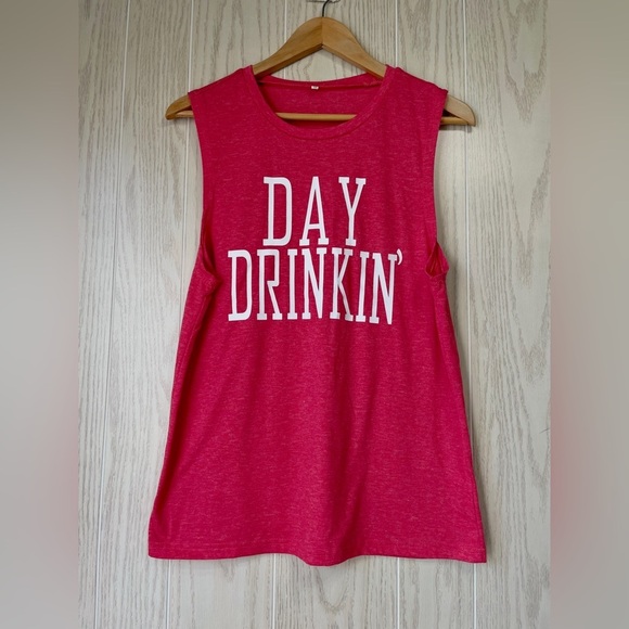 A cute tank top with a quote “Day Drinkin’” pink size M - Picture 1 of 3